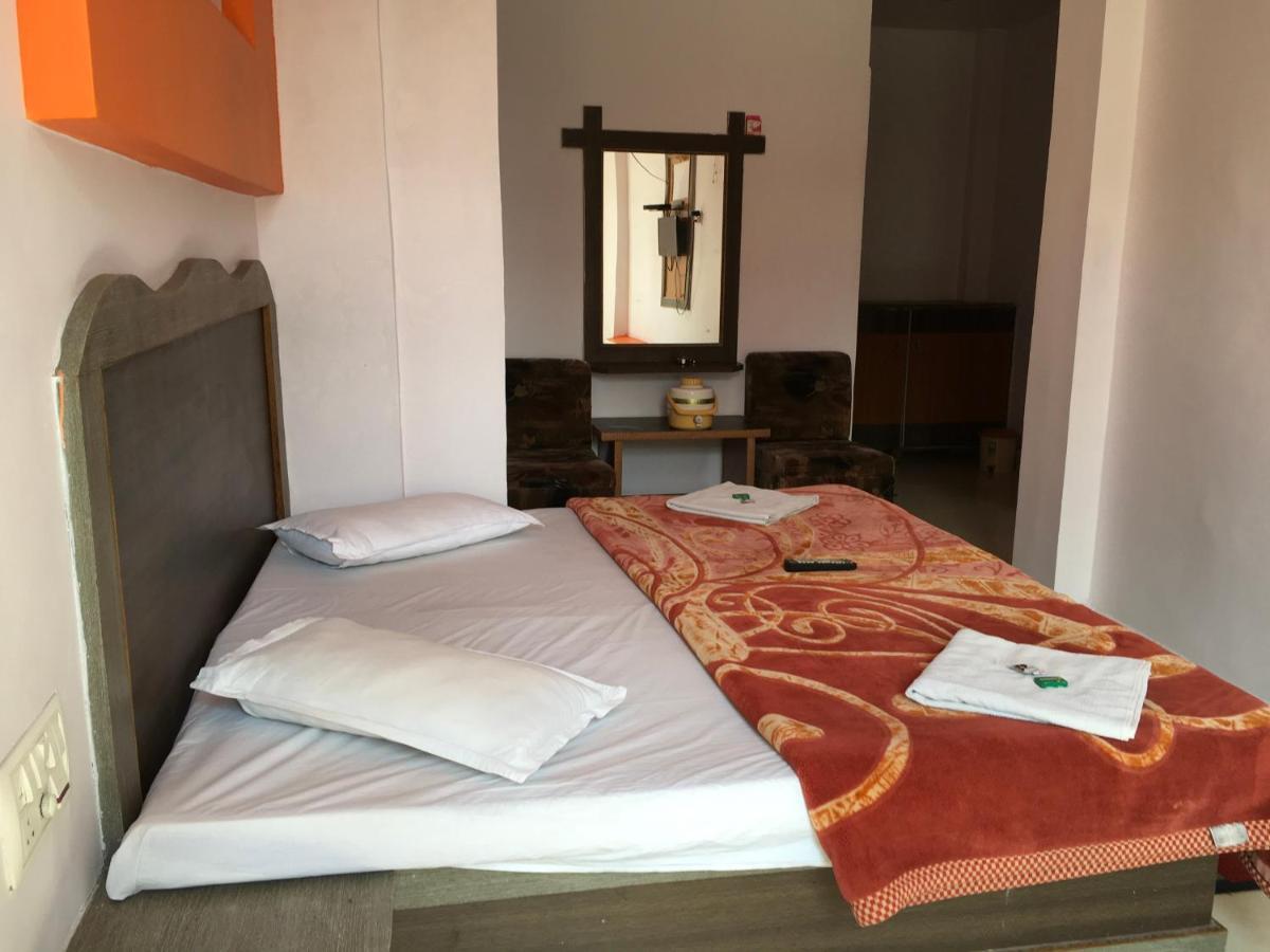Hotel Rajvihar Pachmarhī Esterno foto
